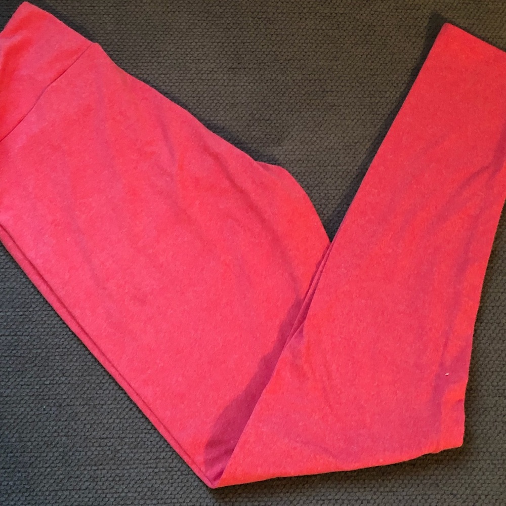 Pink leggings!